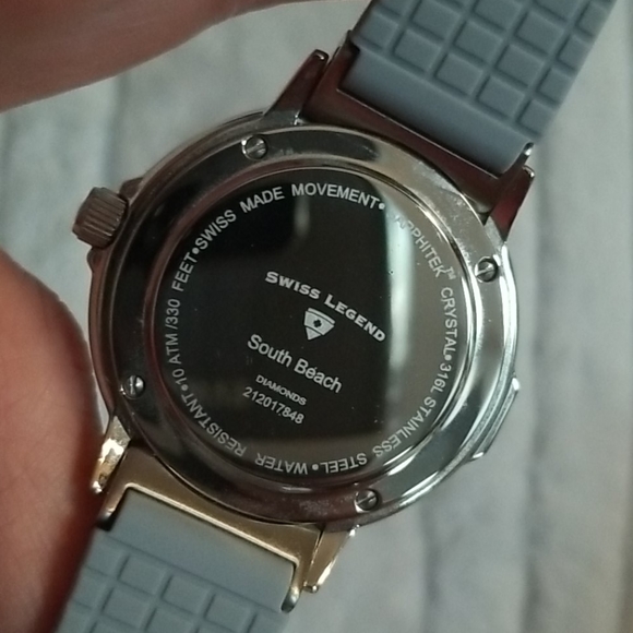 Watch - Picture 5 of 5